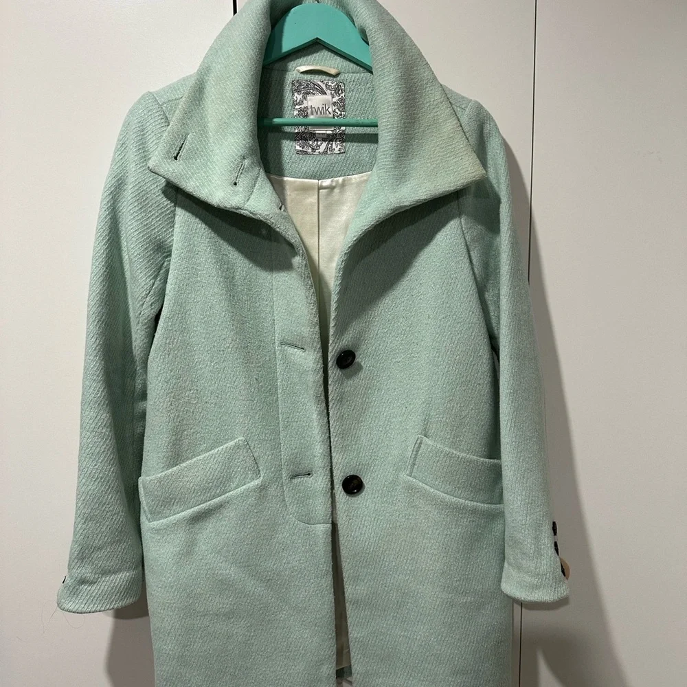 Jacket - Picture 2 of 5